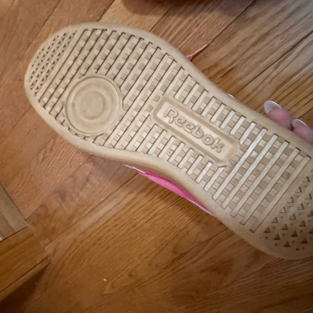 Reebok WomensPink Sneakers - Picture 4 of 11